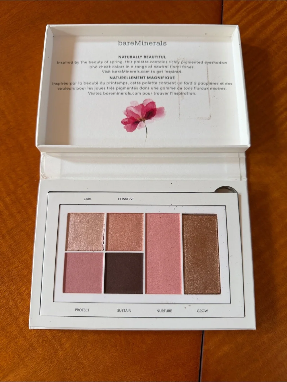 bareMinerals  eye/cheek palette    in Pink and Green